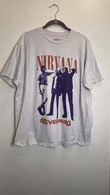 Nirvana Nevermind Graphic T-Shirt White Size 2XL Rock & Pop Music